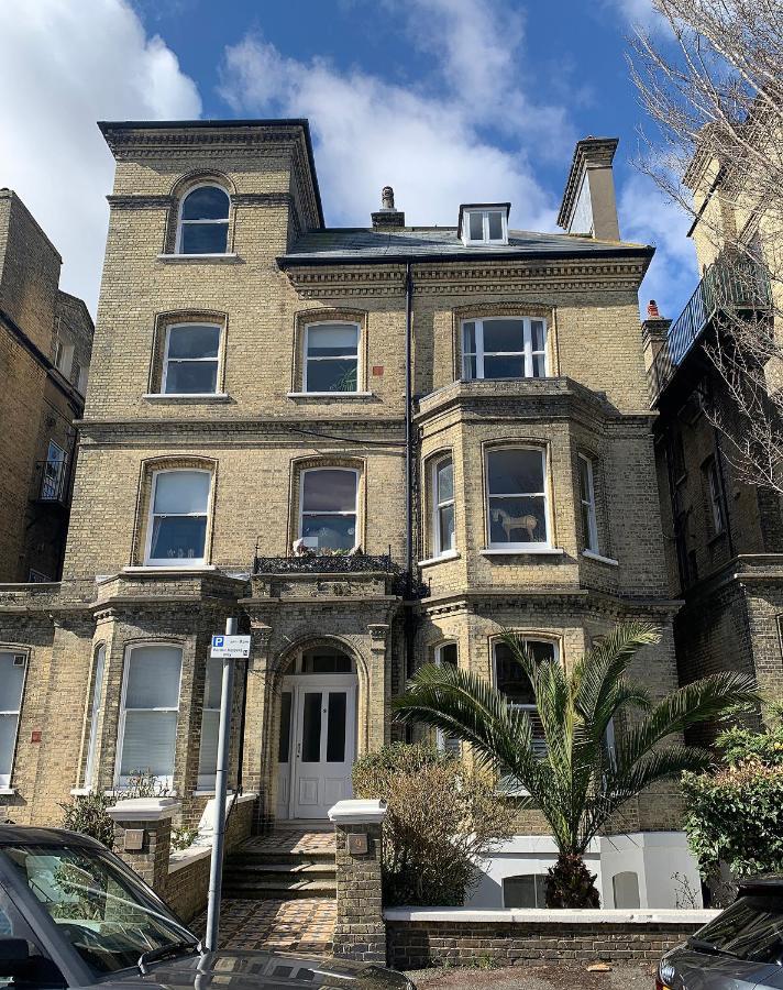 Vibrant Bohemian Seafront Flat Lejlighed Brighton Eksteriør billede